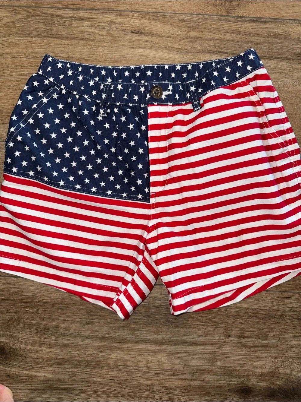 chubbies American Flag Print Swim Shorts - size medium 5.5 inseam